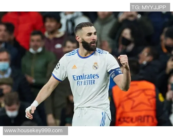 本泽马精彩破门助力吉达联合迎来胜利时刻