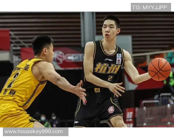 广厦朱俊龙展现篮球天赋引领球队奋勇向前的精彩旅程 广厦朱俊龙展现篮球天赋引领球队奋勇向前的精彩旅程