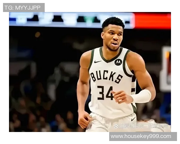 雄鹿队球星字母哥伤愈回归，备战与篮网队的对决：一场巨星的重生之战